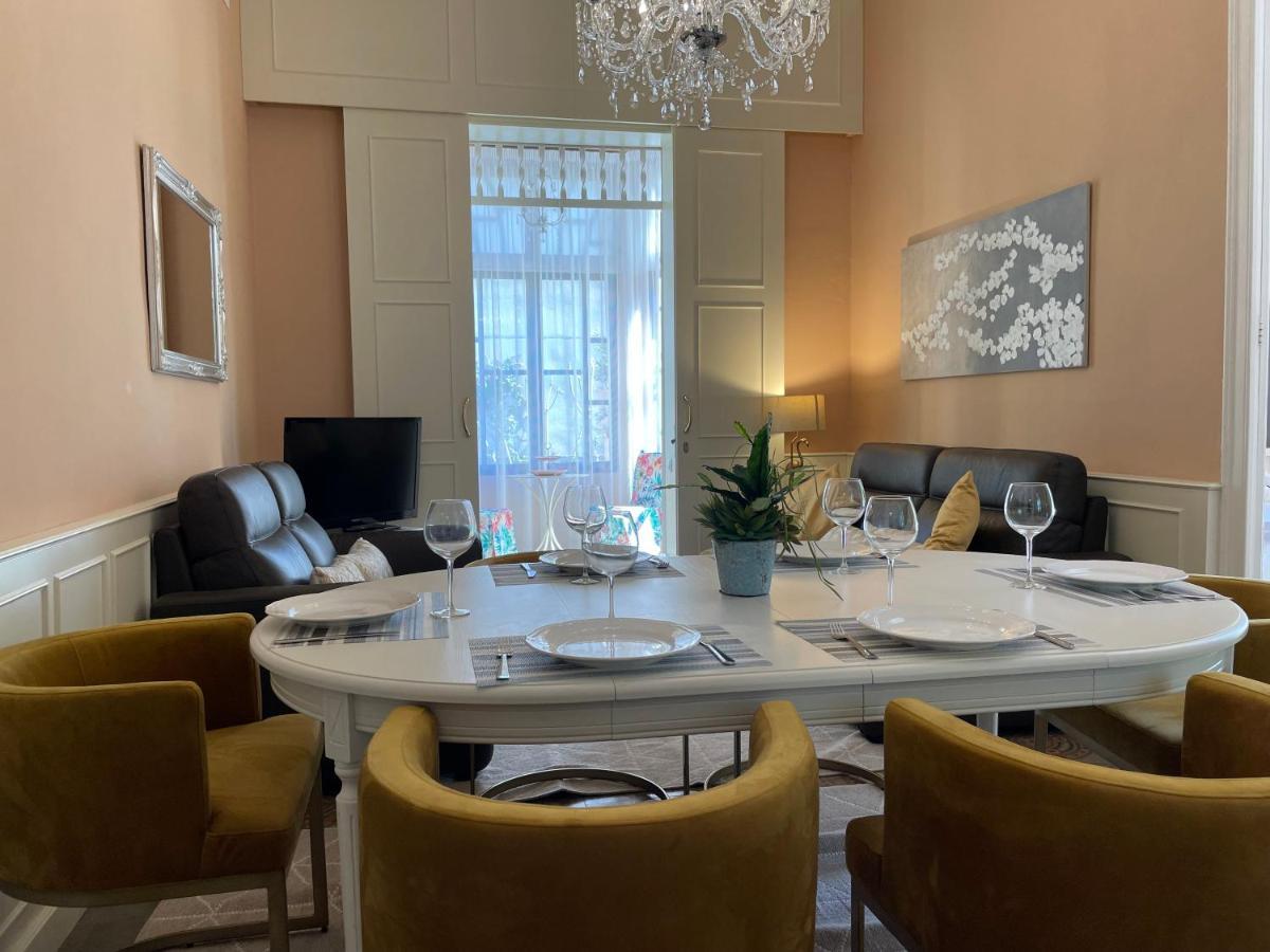 Villa Modernista Барселона Екстериор снимка